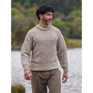 Aran Sweater Market 100% Wool Irish Fisherman Cable Knit Sweater. Size LARGE